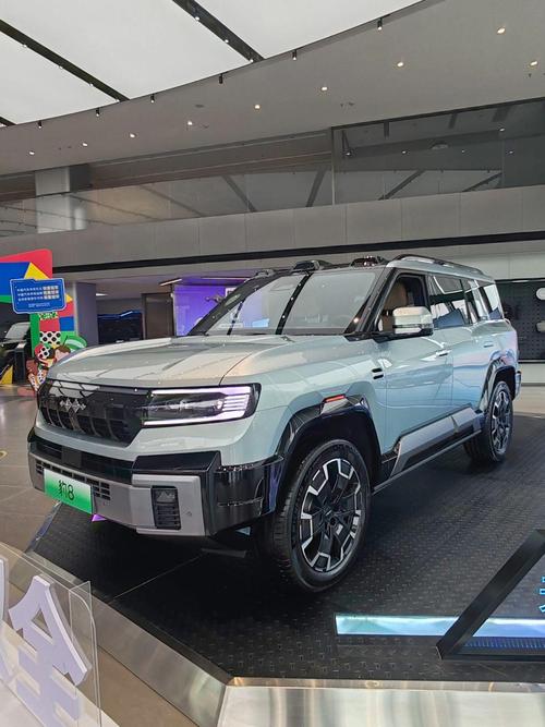 东莞万江区展建隆企业管理咨询比亚迪方程豹硬派越野的爆款，英菲尼迪35周年与你共成长